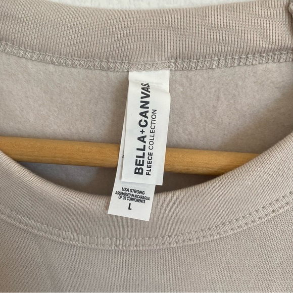 Bella Canvas Fleece Collection IOWA Crewneck Sweatshirt - Picture 4 of 5